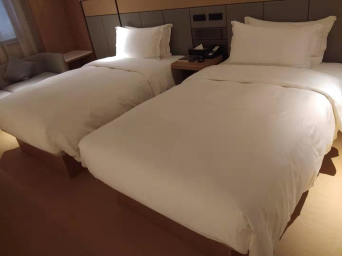 Bedroom 3, Ji Hotel(Shanghai Hongqiao Hongjing Road), Shanghai