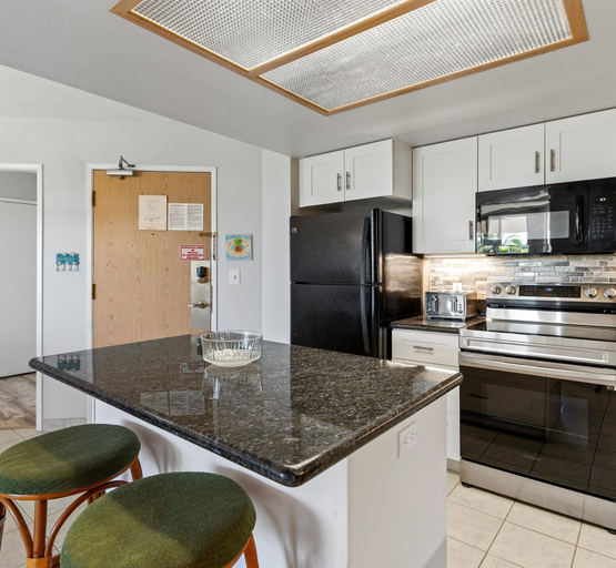Private kitchen 4, Maui Banyan T303 3 Bedroom Condo, Maui