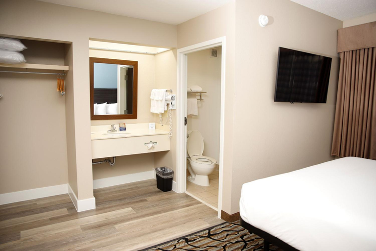 Bedroom 3, Baymont by Wyndham Jackson/Ridgeland, Hinds