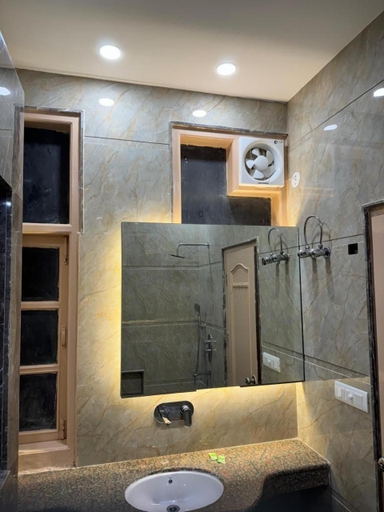 Bathroom 3, Hotel C Park, Karol Bagh, New Delhi, Delhi