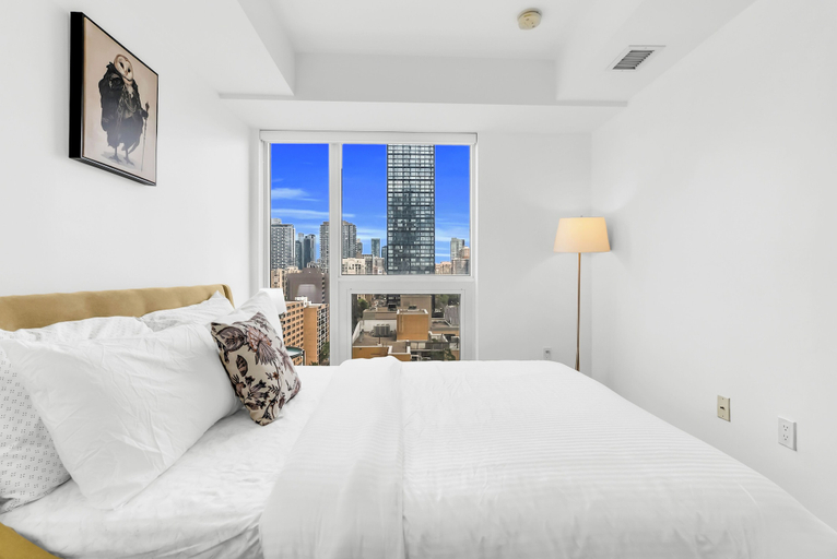 Bedroom 2, Toronto skyline suites, Toronto