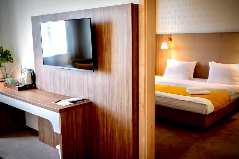 Bedroom 3, Hotel Nadodrzanski Dwor - Nowa Sol, Nowa Sól