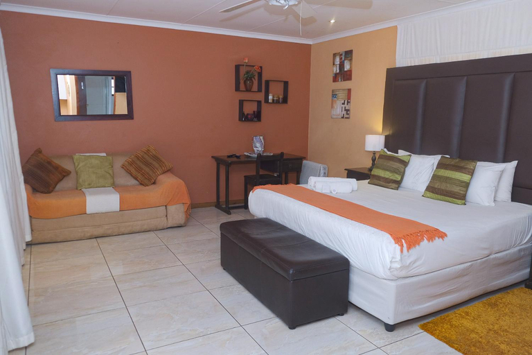 Others 5, Selborne Lodge, Buffalo City