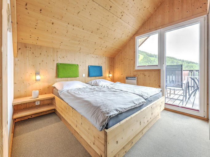 Bedroom 2, Chalet in Hohentauern by Ski Lift, Murtal