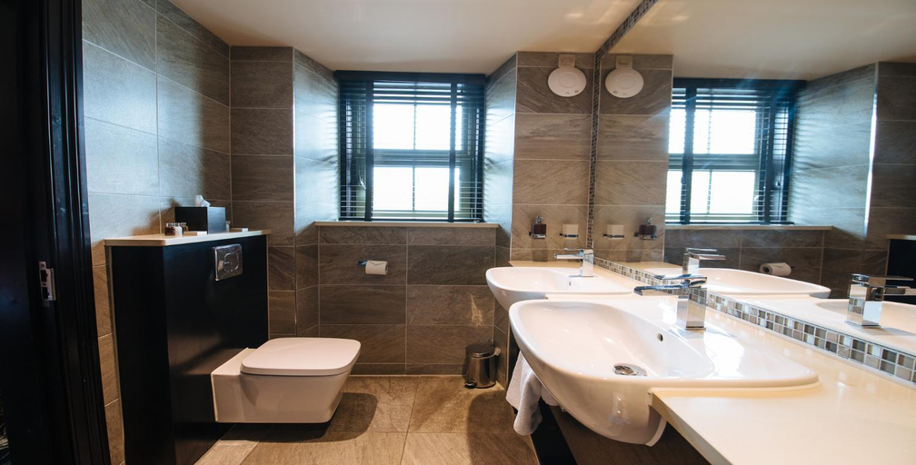 Bathroom 5, The Torrance Hotel, South Lanarkshire
