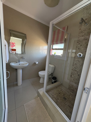Bathroom 3, Le Blue Guesthouse, Nelson Mandela Bay