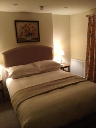 Bedroom 2, Cat and Custard Pot Inn, Gloucestershire