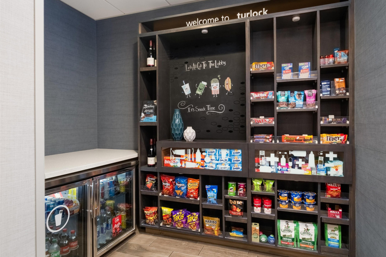 Food & Drinks 5, Hampton Inn Turlock, Stanislaus