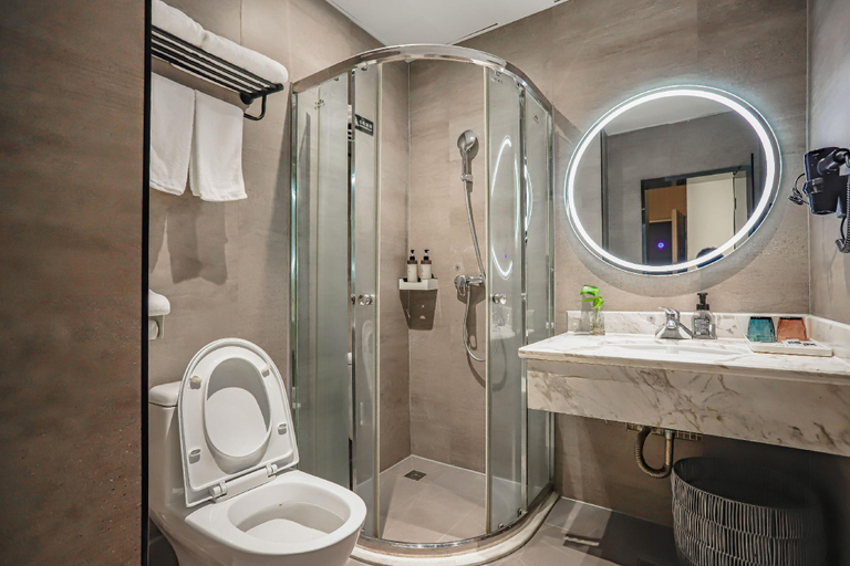 Bathroom 3, Juncheng Hotel, Xiamen