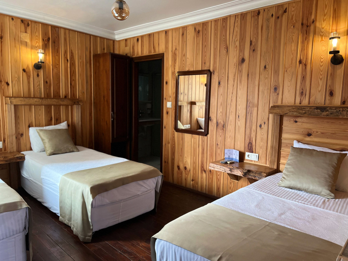 Bedroom 4, Denizci Hotel, Merkez