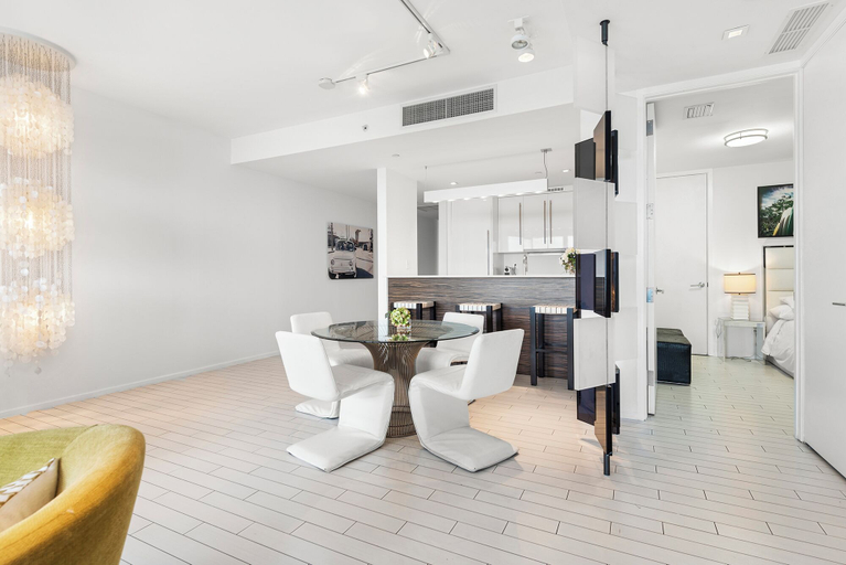 Room 4, Luxury Vacation Rentals in South Beach by LRMB, Miami-Dade