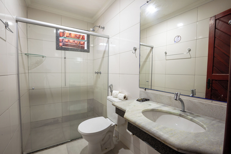 Bathroom 4, Rede Andrade Estrela Dalva Praia Hotel, Porto Seguro