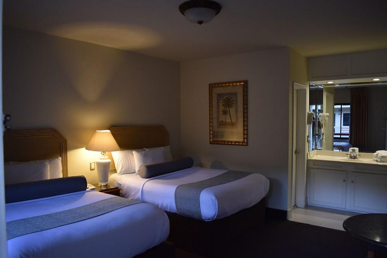 Others 2, Hotel Frontiere, Tijuana