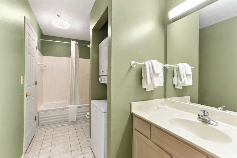 Bathroom 5, Sunrise Ridge Resort by Coolvacay, Sevier