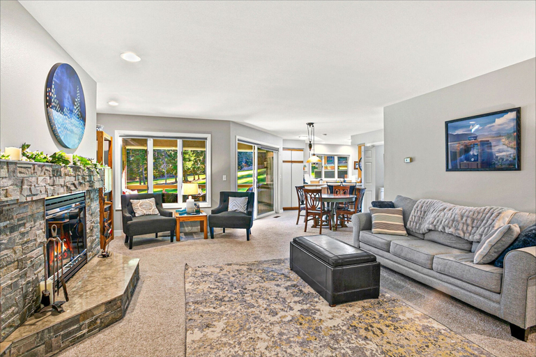 Room 4, Cloud 9 Condo in Leavenworth, Chelan