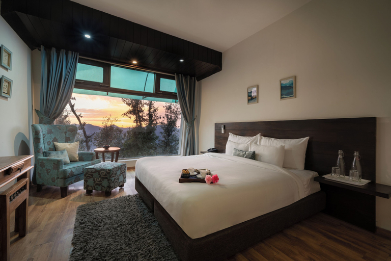 Bedroom 4, WoodSmoke resort & Spa, Shimla