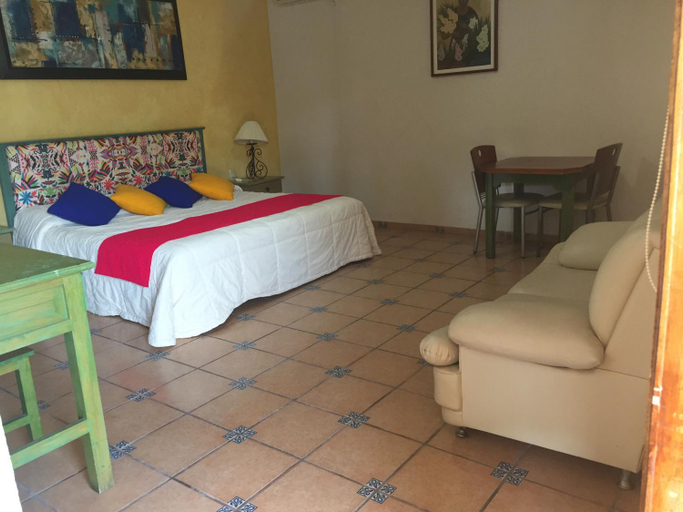Bedroom 4, Hotel Montroi Express, Colima