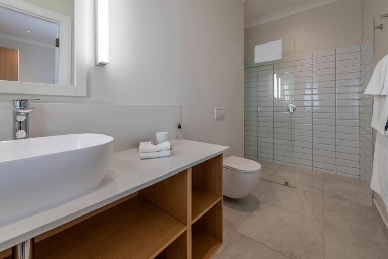 Bathroom 4, Hide Away Guest House, Eden