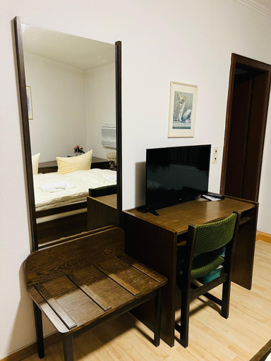 Others 5, Hotel Ellermann, Herford