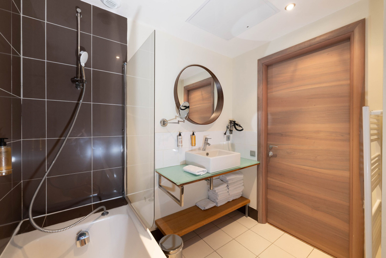 Bathroom 3, Le Cocoon Balinais, Alpes-Maritimes