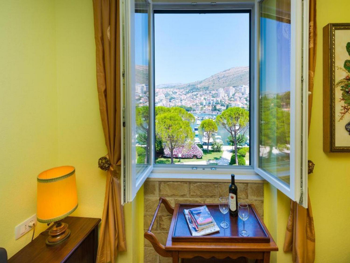 Others 3, Apartments Antique, Dubrovnik