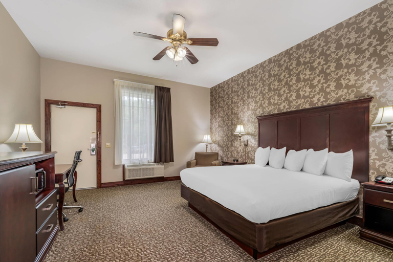 Bedroom 3, Quality Inn Eureka Springs South, Carroll