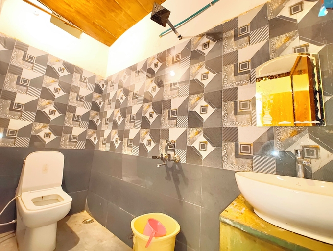 Bathroom 4, Hotel Nirmala Palace Ayodhya Near Ram Mandir, Faizabad