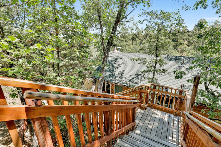 Others 4, Black OAK Cabin #1977, San Bernardino