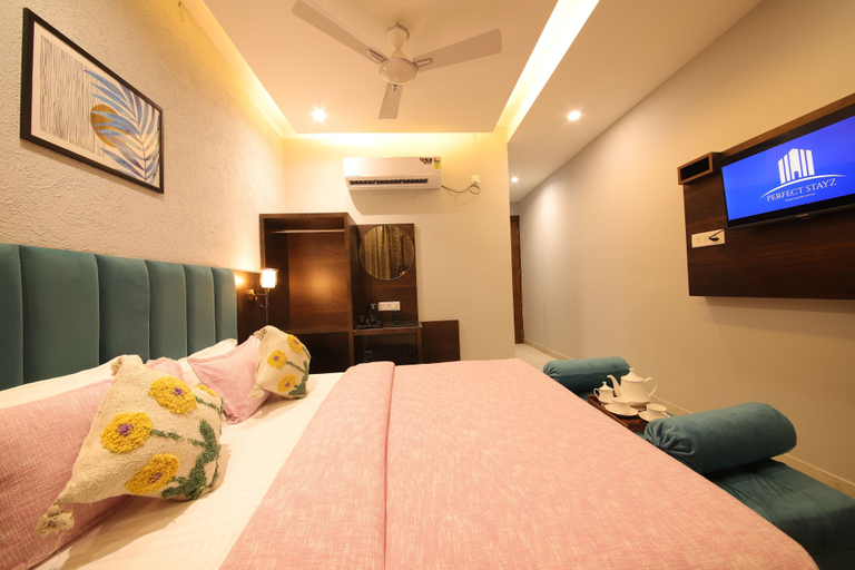 Room 3, Perfectstayz Laxmi Heritage, Garhwal