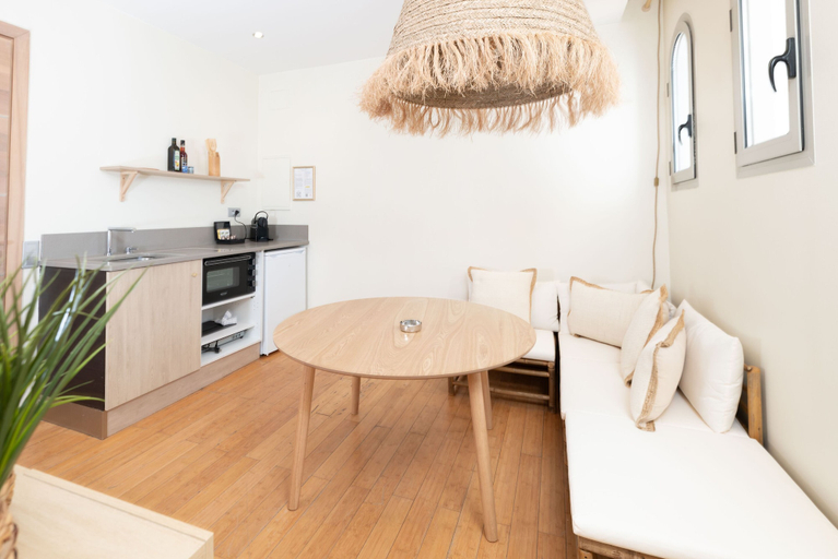 Others 4, Le Cocoon Balinais, Alpes-Maritimes