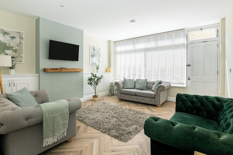 Others 5, Stunning Townhouse in Cirencester, Gloucestershire