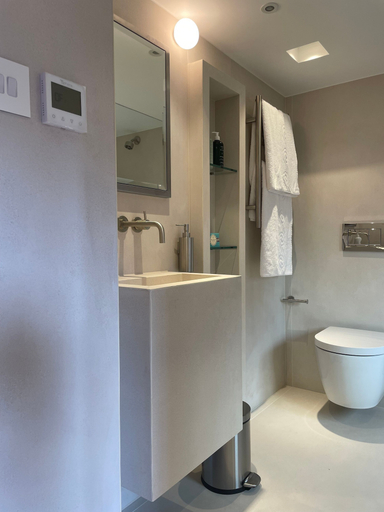 Bathroom 2, Luxury Suite in Cadogan Square II, London