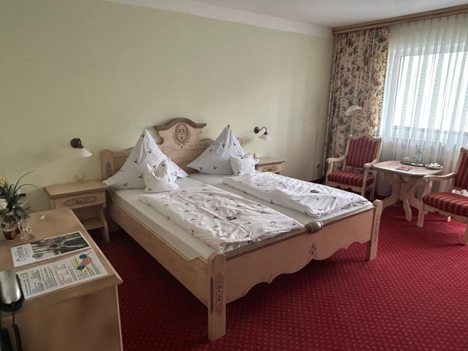 Bedroom 4, Hotel Garni Hubertushof, Passau