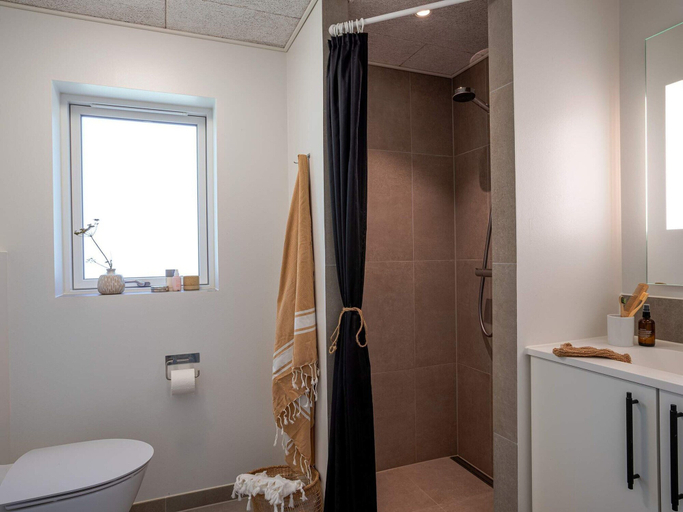 Bathroom, 5 Star Holiday Home in Romo, Tønder