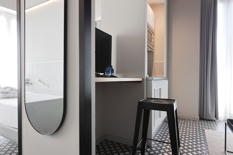 Bathroom 5, You & Co. Quart Boutique Hotel, Valencia