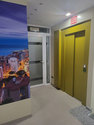 Reception 4, Huelin Málaga Apartamentos, Málaga