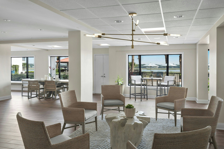 Food & Drinks 4, Marriott's Harbour Point and Sunset Pointe at Shelter Cove, Beaufort