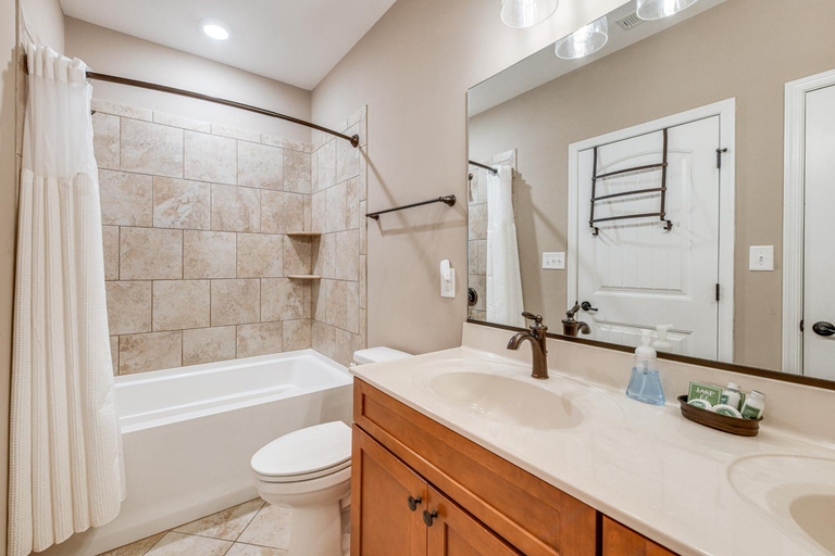 Bathroom 3, Lake Anna Home w/ Dock & Private Shoreline!, Louisa
