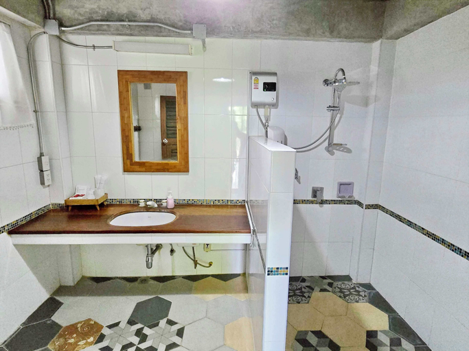 Bathroom 3, Tantai Eco Farm Stay at Khao Yai, Pak Chong