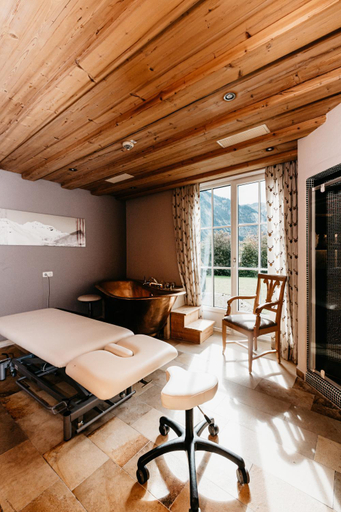 Bedroom 3, Hotel Hohenfels, Reutte