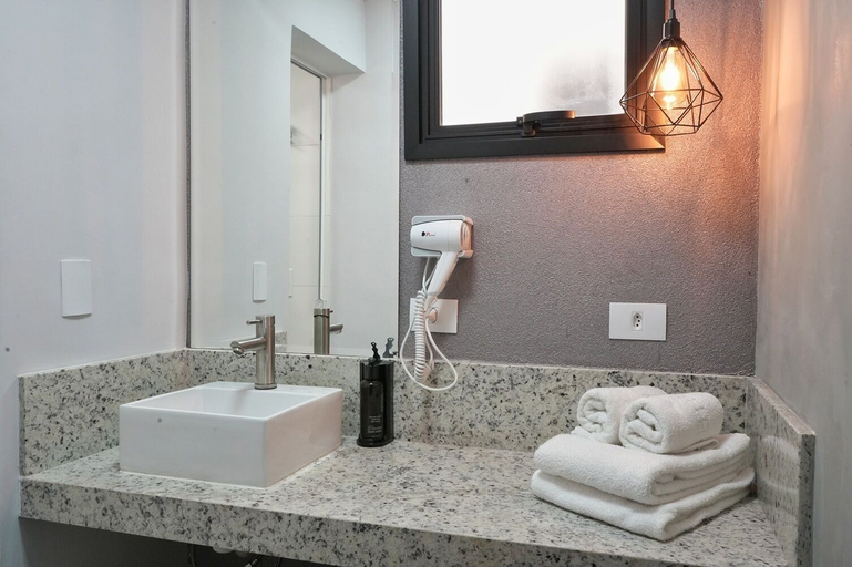 Bathroom 4, Bristol Villaggio Rosa Arujá, Aruja