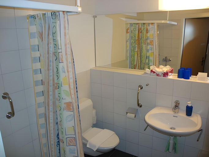 Bathroom 3, Hotel Seebuel, Prättigau/Davos