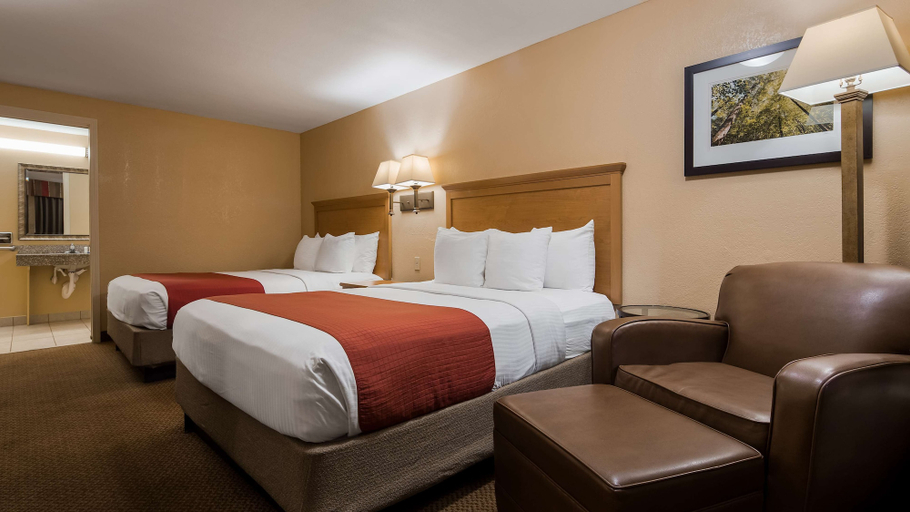 Bedroom 4, SureStay Plus by Best Western Covington, Saint Tammany