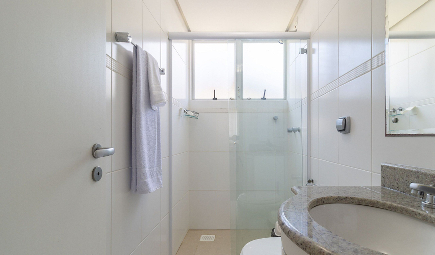 Bathroom, Beautiful apt 3 Minutes From Jurere Beach Vma101, Florianopolis