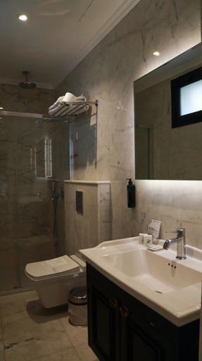 Bathroom 4, DBD Hotel Bayraklı, Karşıyaka