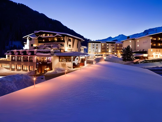 Exterior & Views