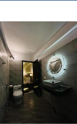 Bathroom 3, Tulip Hotel & Apartments, Karachi