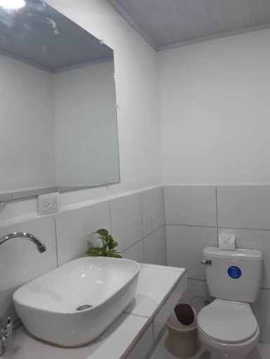 Bathroom 4, Casa Las Graditas, León