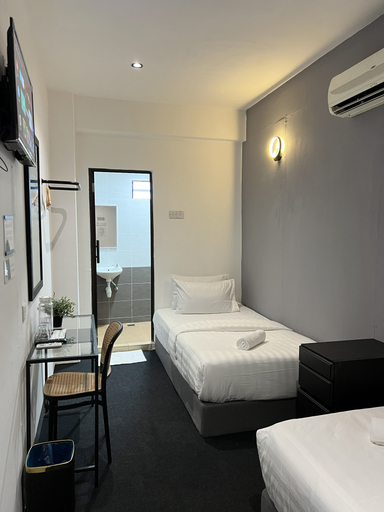 Bedroom 4, Quee Hotel, Penang Island