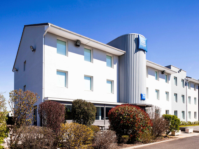 Exterior & Views 2, ibis budget Clermont Ferrand Nord Riom, Puy-de-Dôme